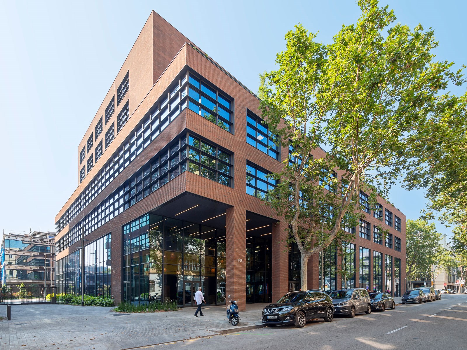 BCA Designs Two Office Buildings That Revive Barcelona's Industrial Past with WICONA Solutions